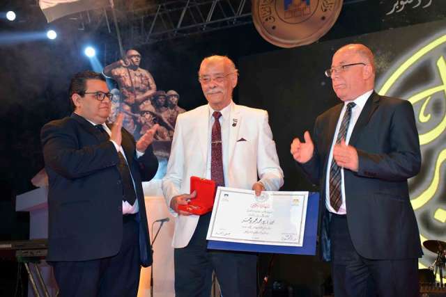 وزير الثقافة يكرم أبطال حرب أكتوبر