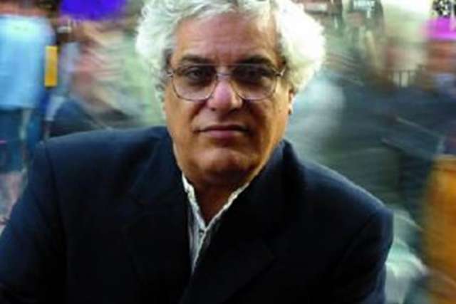 وفاة المفكر العراقي فالح عبد الجبار 