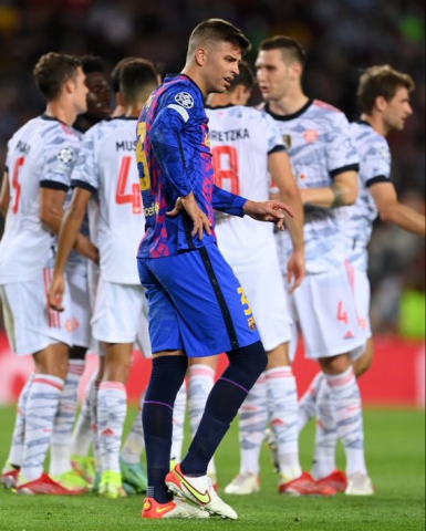 بنفيكا يقسوا على برشلونة بثلاثية نظيفة