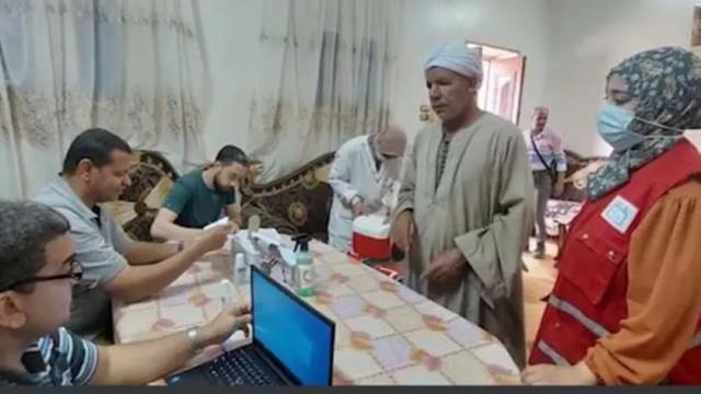 جانب من مشاركة الهلال الأحمر في تطعيمات لقاح كورونا