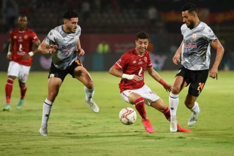 الأهلي يواصل التعثر ويتعادل سلبيا مع فاركو