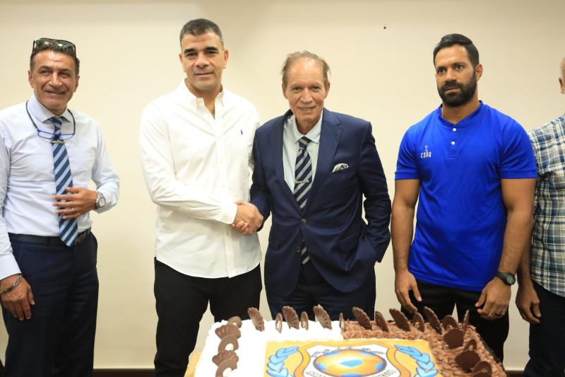 الإسماعيلى يكرم حمزة الجمل وجهازه المعاون 