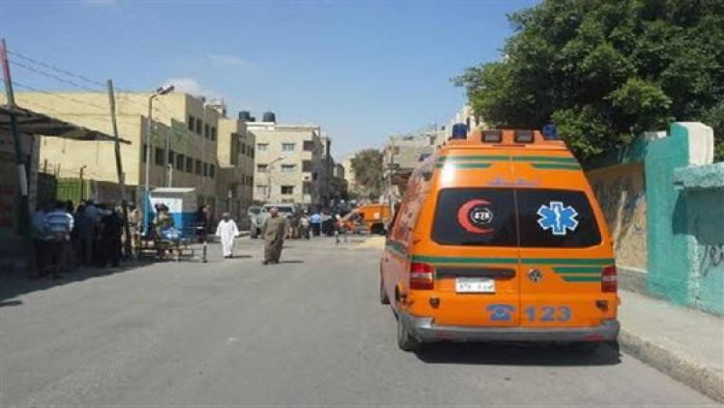 سيارة اسعاف ببني سويف 