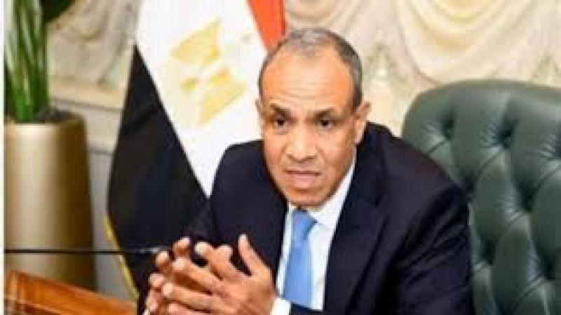  بدر عبد العاطي 