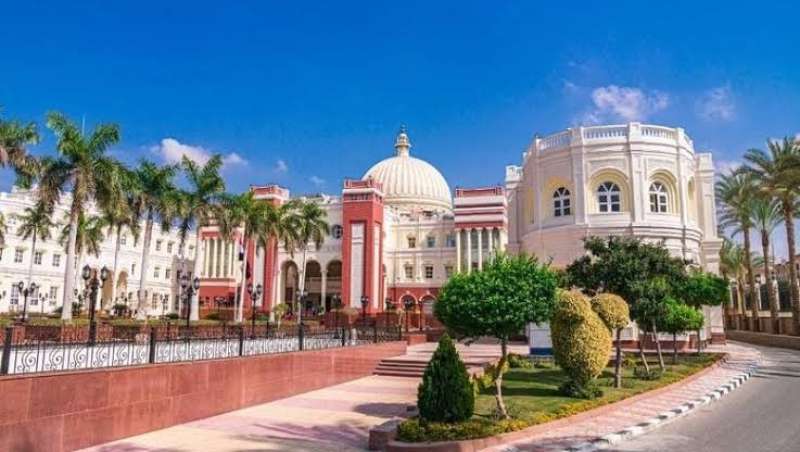الجامعة البريطانية