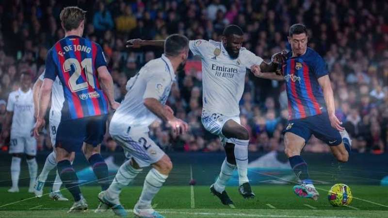 ريال مدريد وبرشلونة