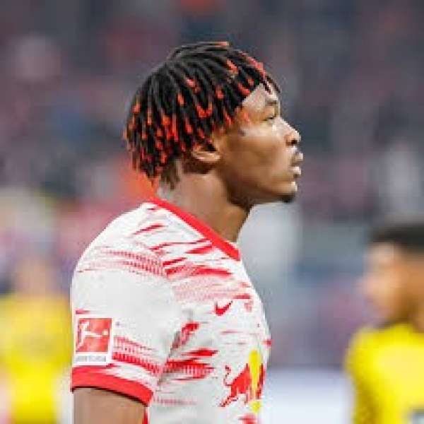 محمد سيماكان، مدافع النصر السعودي