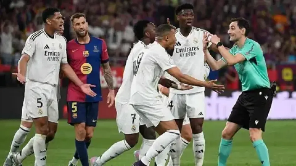 الريال وحكم كلاسيكو