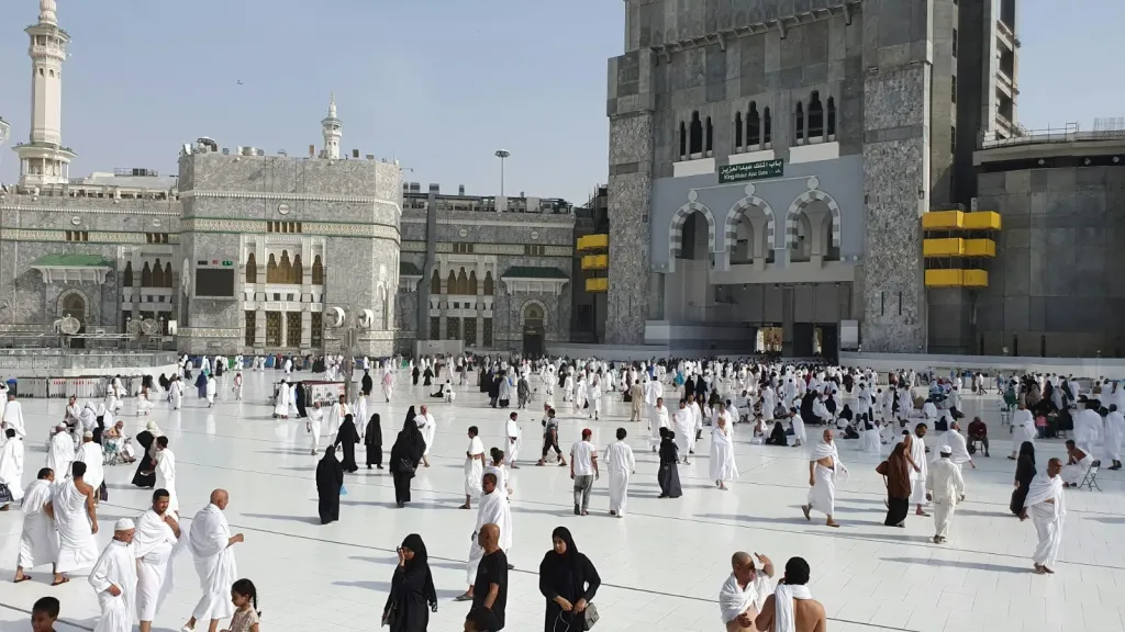 تفسير حلم مكة المكرمة للعزباء