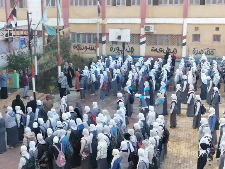 اختبارا الصف الأول الاعدادي