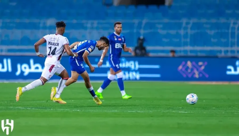 مباراة الهلال والرائد