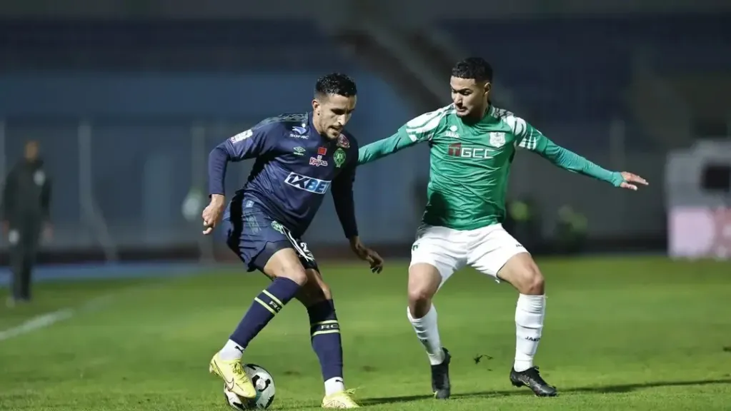 مباراة الرجاء الرياضي والدفاع الحسني الجديدي