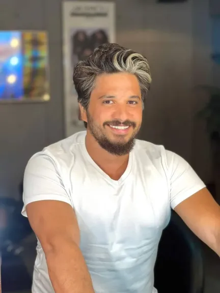 الفنان مصطفى حجاج