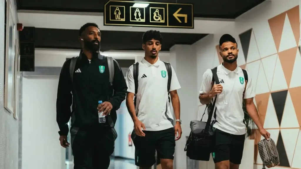مباراة الأهلي والشباب