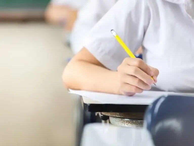 أداء الاختبارات