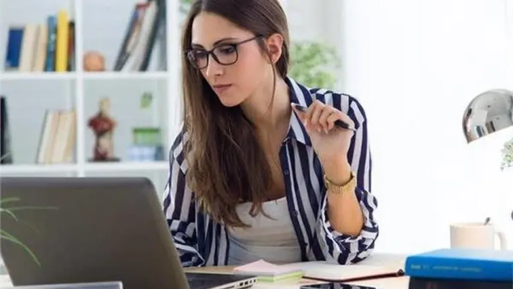 حقوق المرأة العاملة