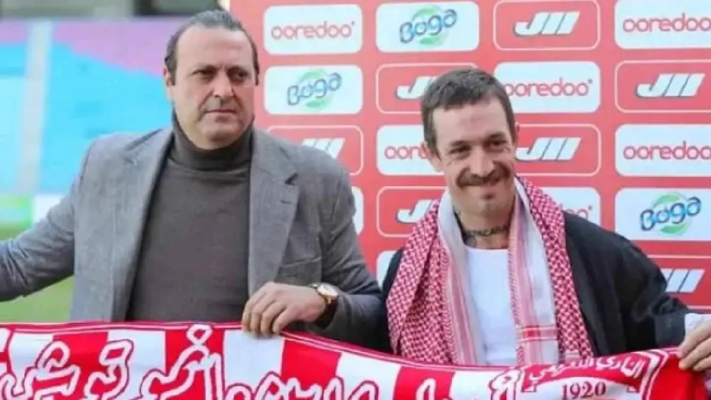 فيرغي شامبرز مع هيكل دخيل