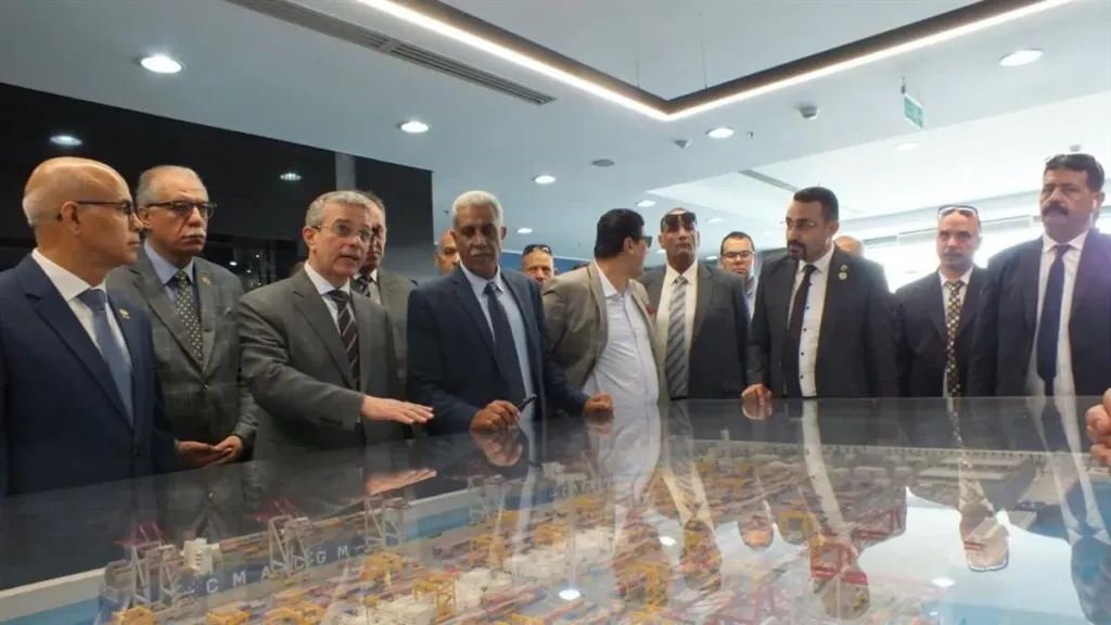 رئيس مصلحة الجمارك، أحمد أموي