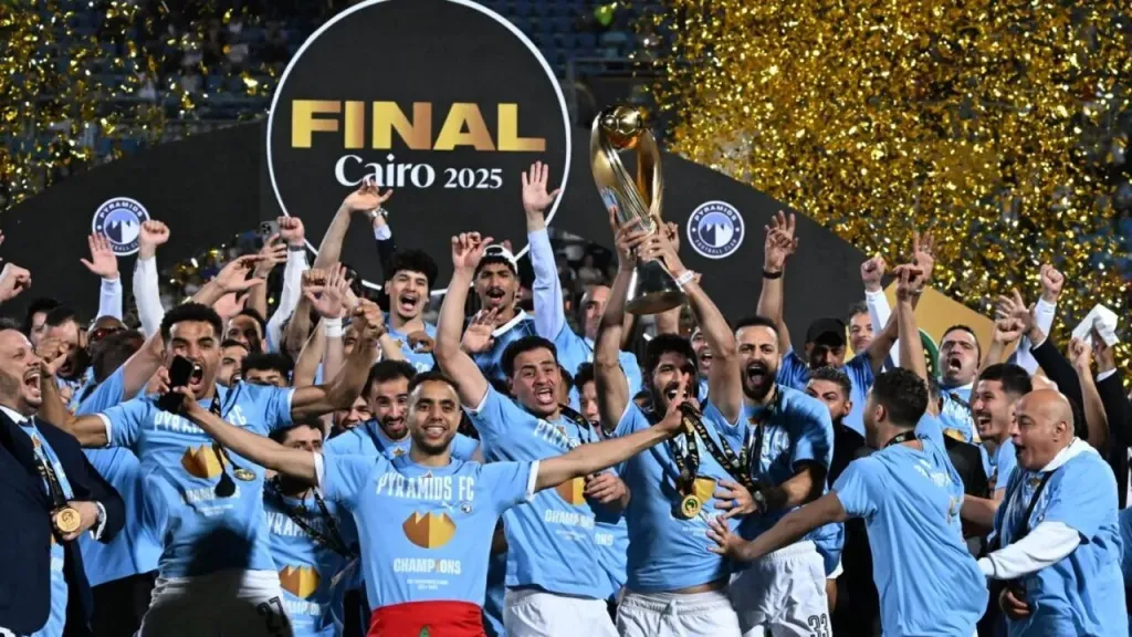 نادى بيراميدز