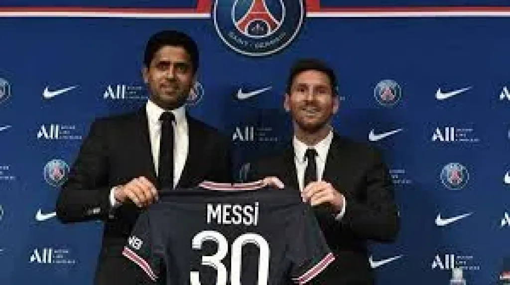 ميسي وناصر الخليفي