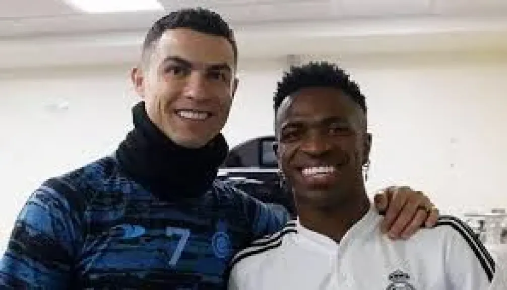 فينيسيوس ورونالدو