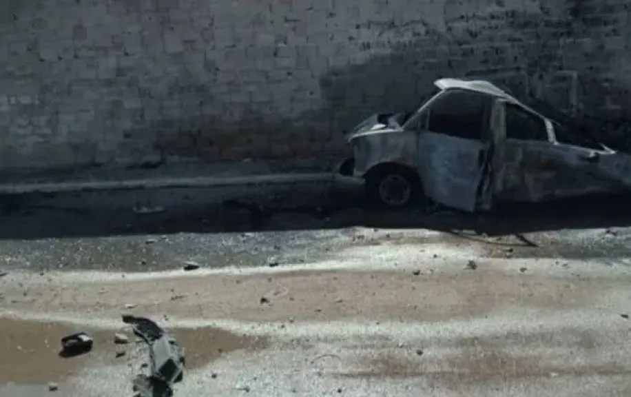 مصنع سيارات في إيران