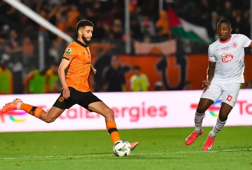 مباراة شبيبة القبائل ضد ترجي مستغانم