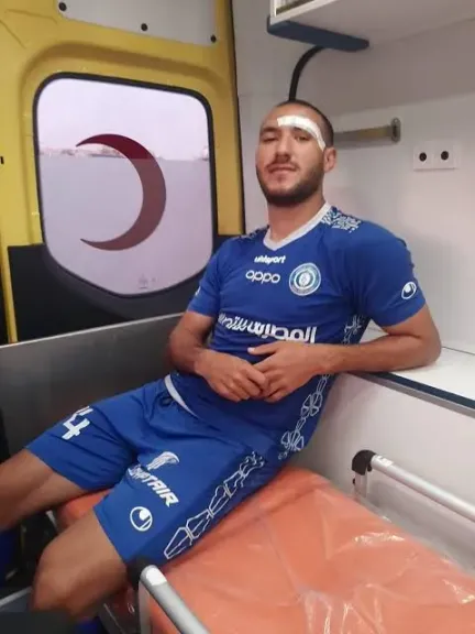 اللاعب عمرو رضا خلال إصابته بنادي أسوان