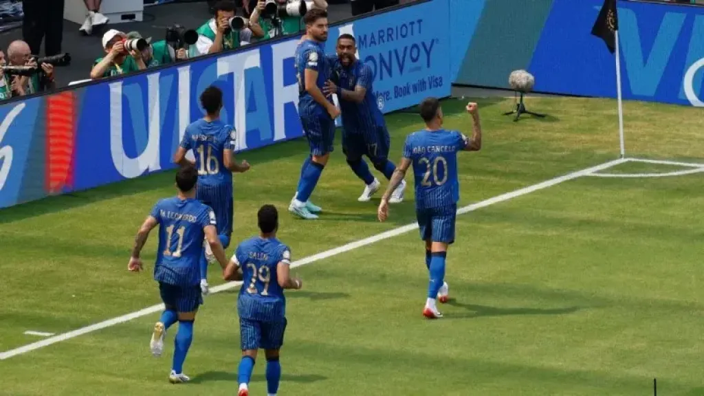 مباراة الهلال ضد سالزبورغ