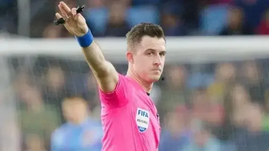 حكم مباراة السعودية ضد المكسيك