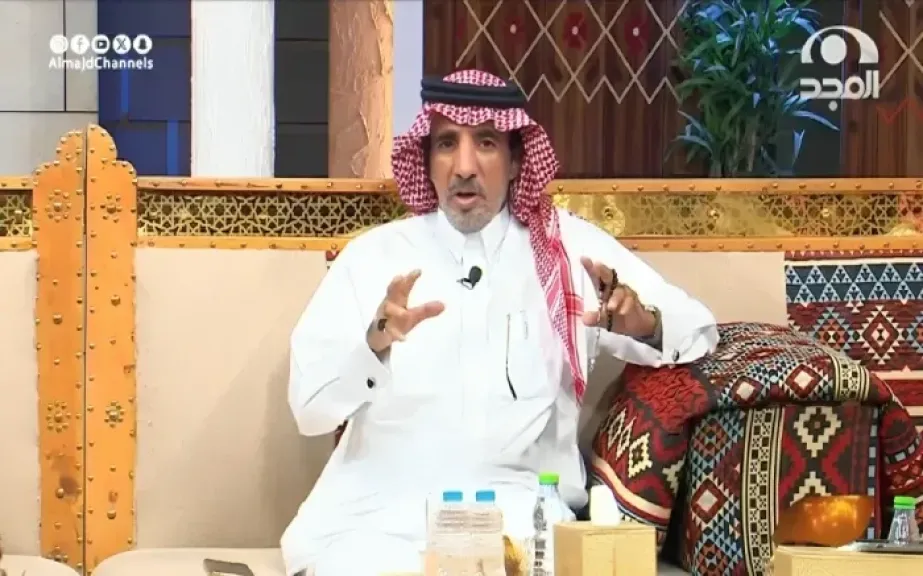معتمر يفقد بصره