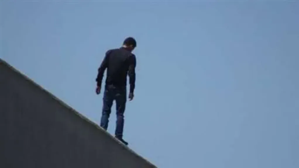 انتحار شاب من السودان