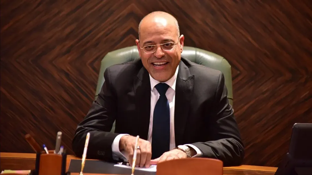 وزير العمل محمد جبران 