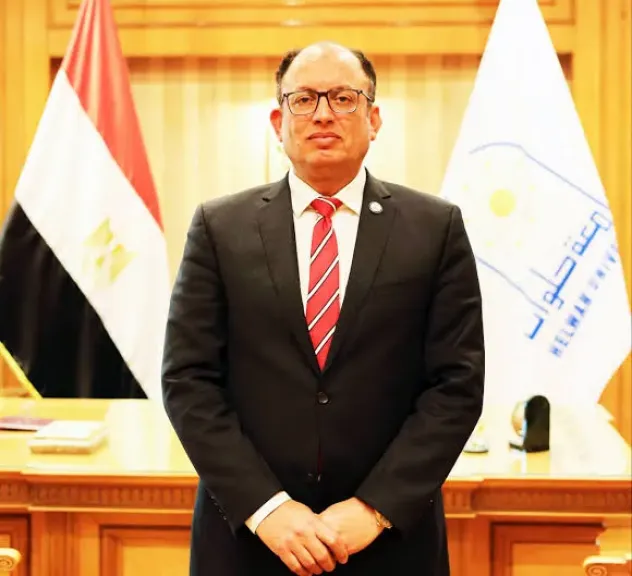 رئيس جامعة حلوان