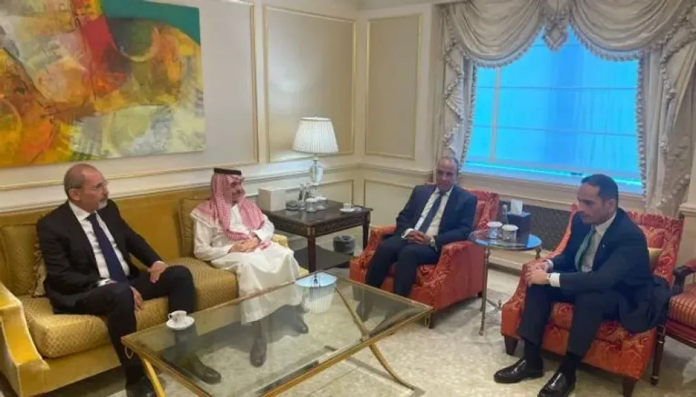 جانب من الاجتماع 