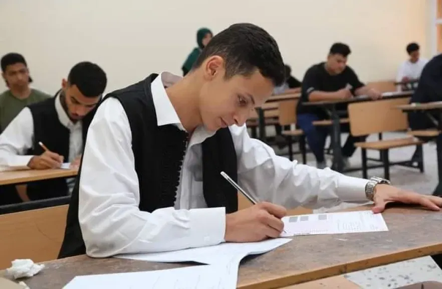 طلاب ثانوية عامة في ليبيا