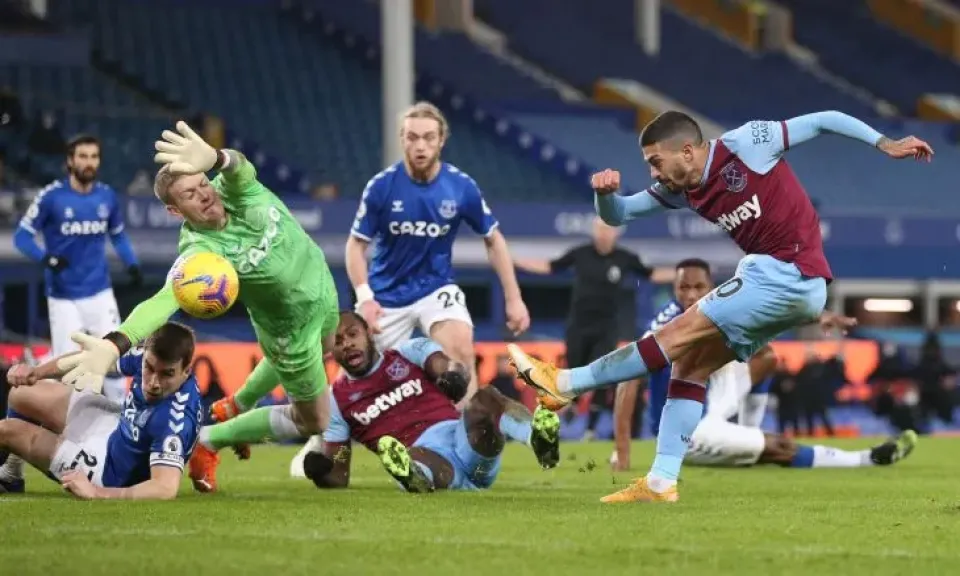 وست هام يونايتد وإيفرتون