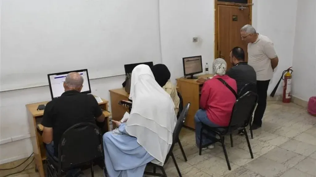 توقعات كليات القمة