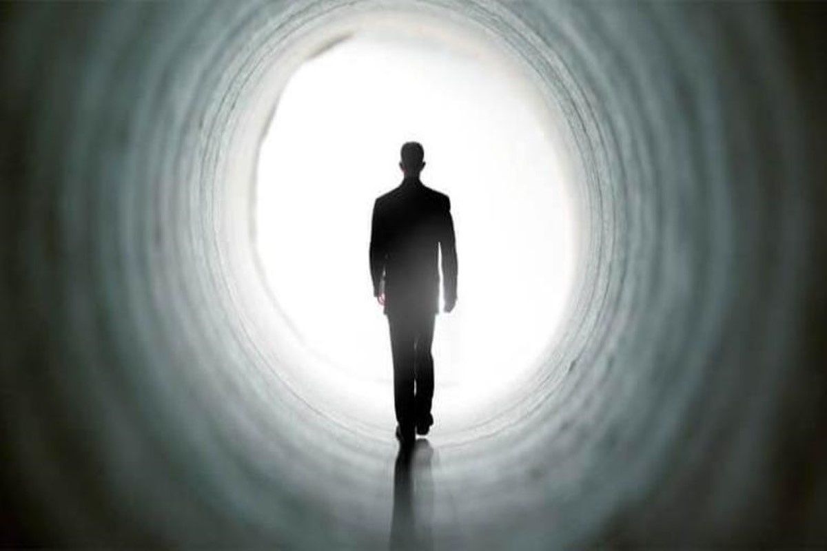 رؤية فنان مشهور في المنام للعزباء